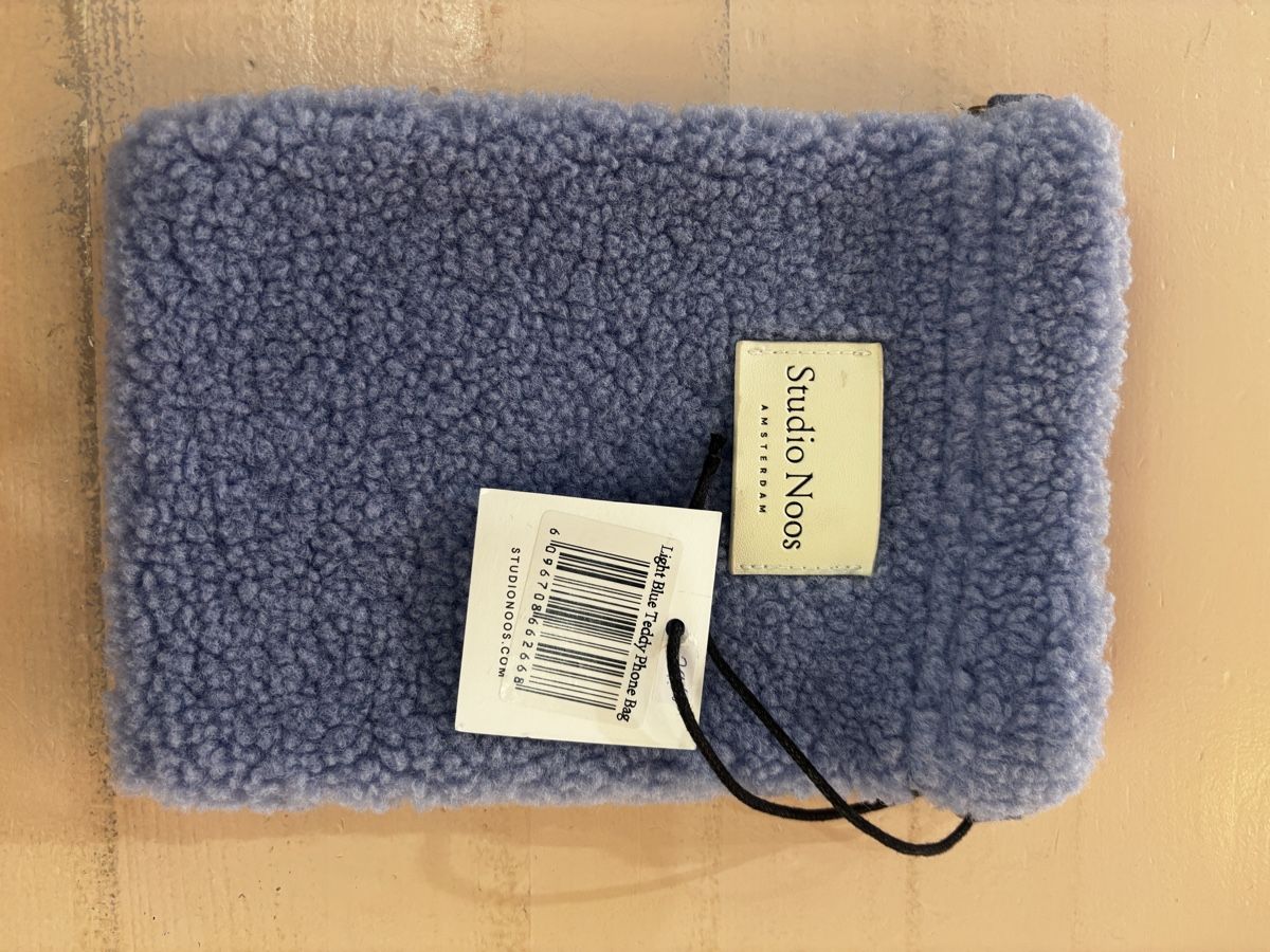 Borse da donna: Studio Noos Tasche Teddy Light Blue neu mit Etikett – Nuovo e nell'imballaggio originale da Cham venduto da Giulia1009 1