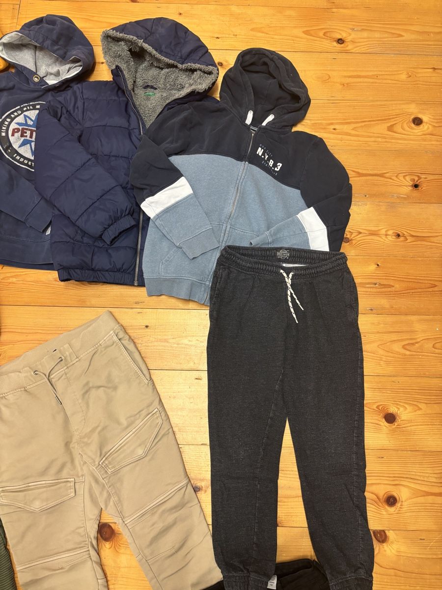 Lotti & Set di vestiti: Kleiderpaket Jungs, Grösse 164-S – Usato da Büren an der Aare venduto da Nikito2001 2
