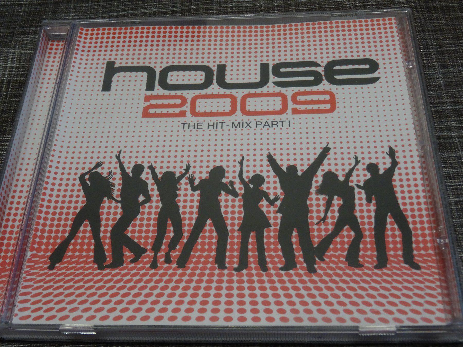 CDs: House 2009 The Hit-Mix Part 1 CD – Gebraucht aus Olten von Disc-Ausverkauf