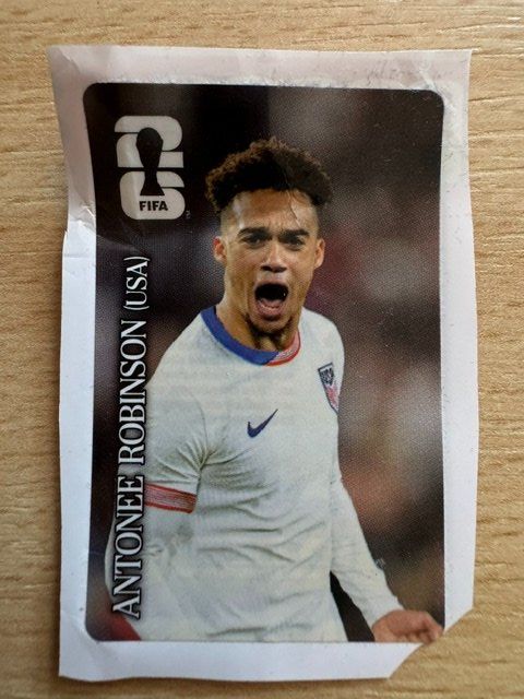 Panini Carte collezionabili: Panini WM 2026 - Antonee Robinson - Cola Sticker - CC12 – Usato da Eschenbach SG venduto da Grummelzwerg
