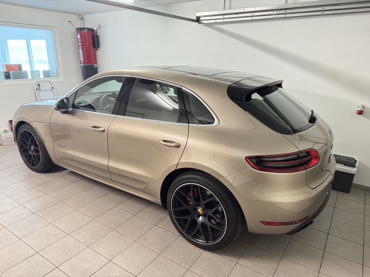 Porsche Automobili: Porsche Macan Turbo – Usato da Egolzwil venduto da Millennium88 3