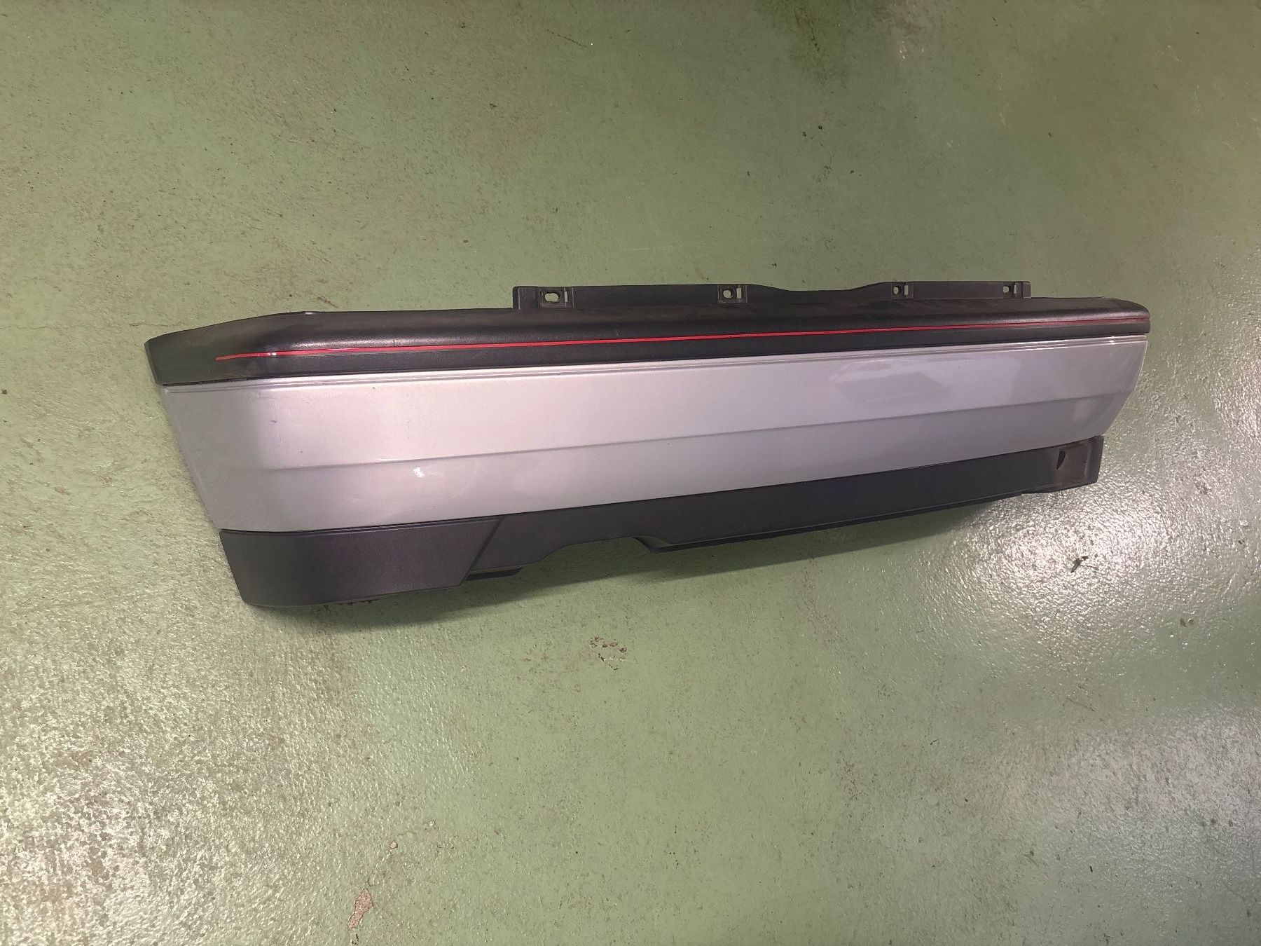 Volkswagen Tutti pezzi di ricambio auto: Stosstange VW Golf 3 Gti – Usato da Birrwil venduto da Gti2001 1