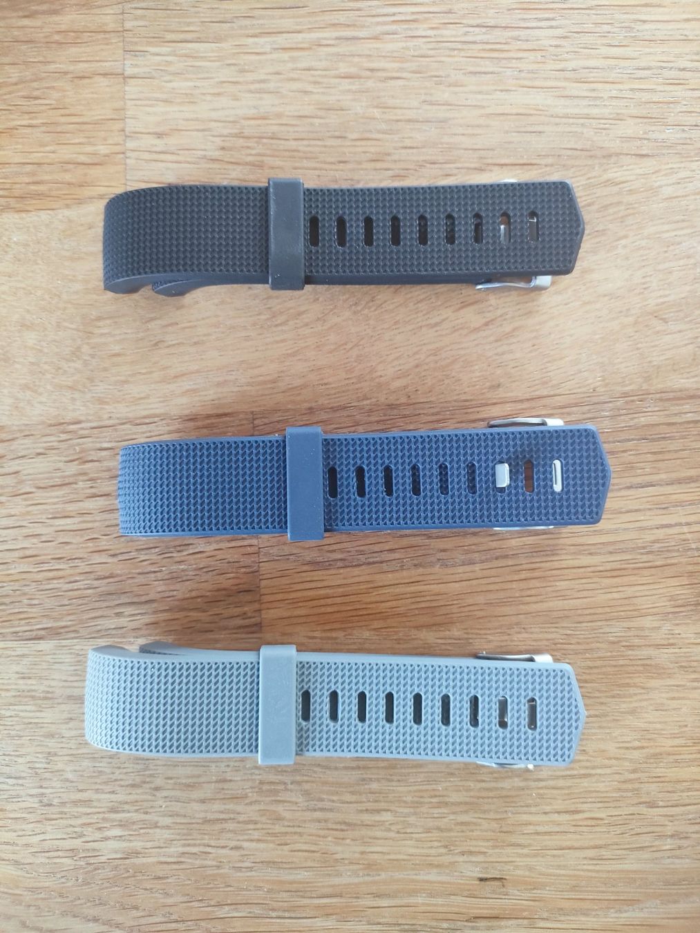 Bracciali & Braccialetti: Fitbit Armbänder, zu Fitbit 2, falsch bestelllt – Nuovo e nell'imballaggio originale da Langnau b. Reiden venduto da ticino70 1