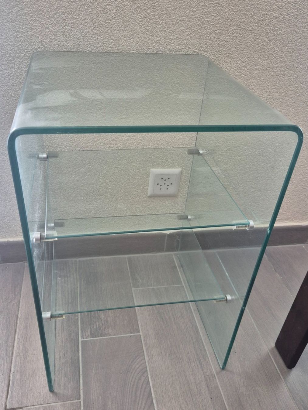 Tavoli: Table d'appoint, petite étagère en verre – Usato da Fully venduto da tameab 2