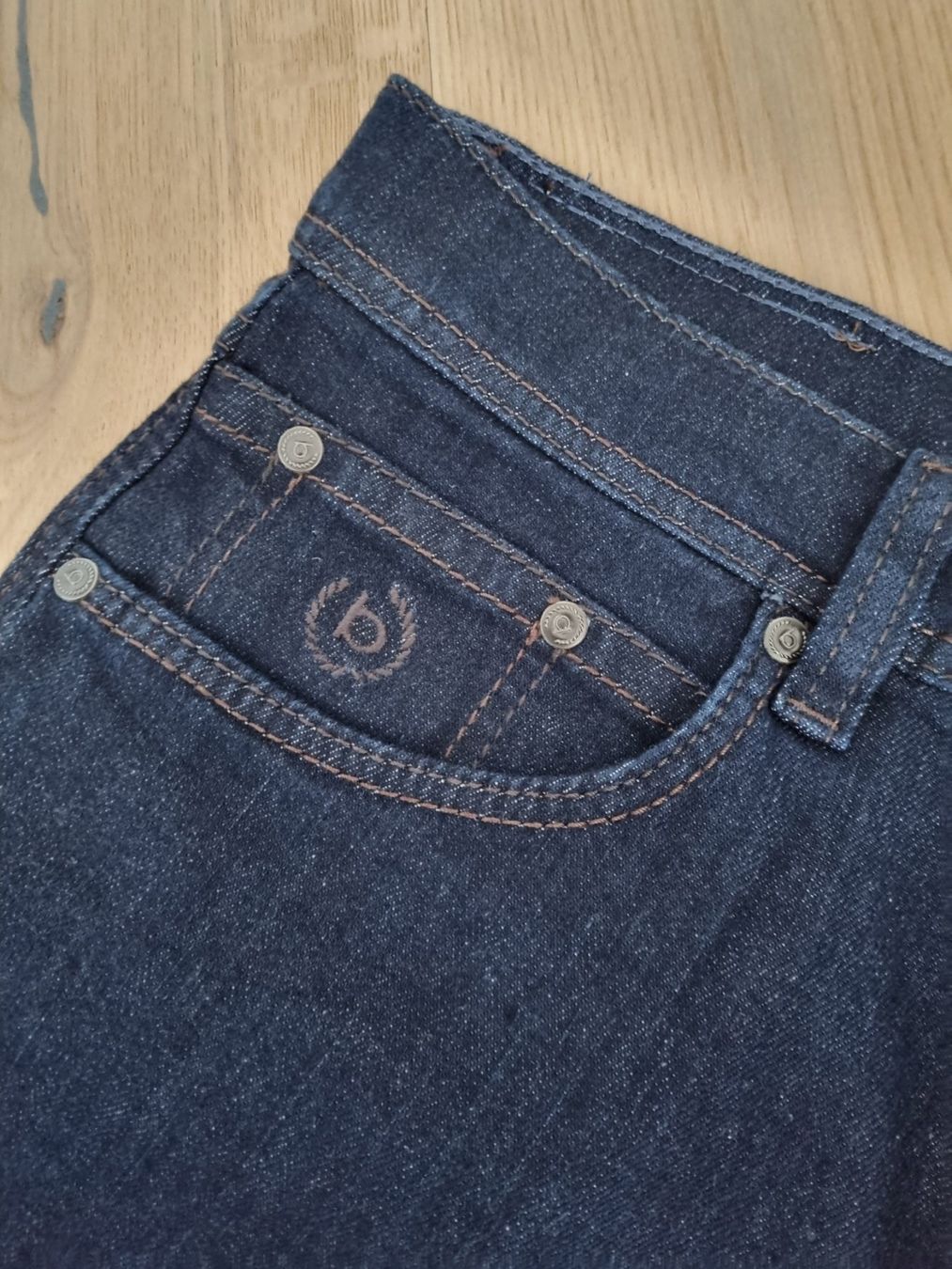 Jeans: Neue Bugatti Jeans – Gebraucht aus Rüti ZH von Komperdell 2