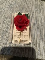 Anstecknadel Beyeler Rose rot in Originalverpackung