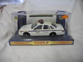 CODE 3  NR. 12470  O.P.P.  FORD POLICE  1:24  MIB