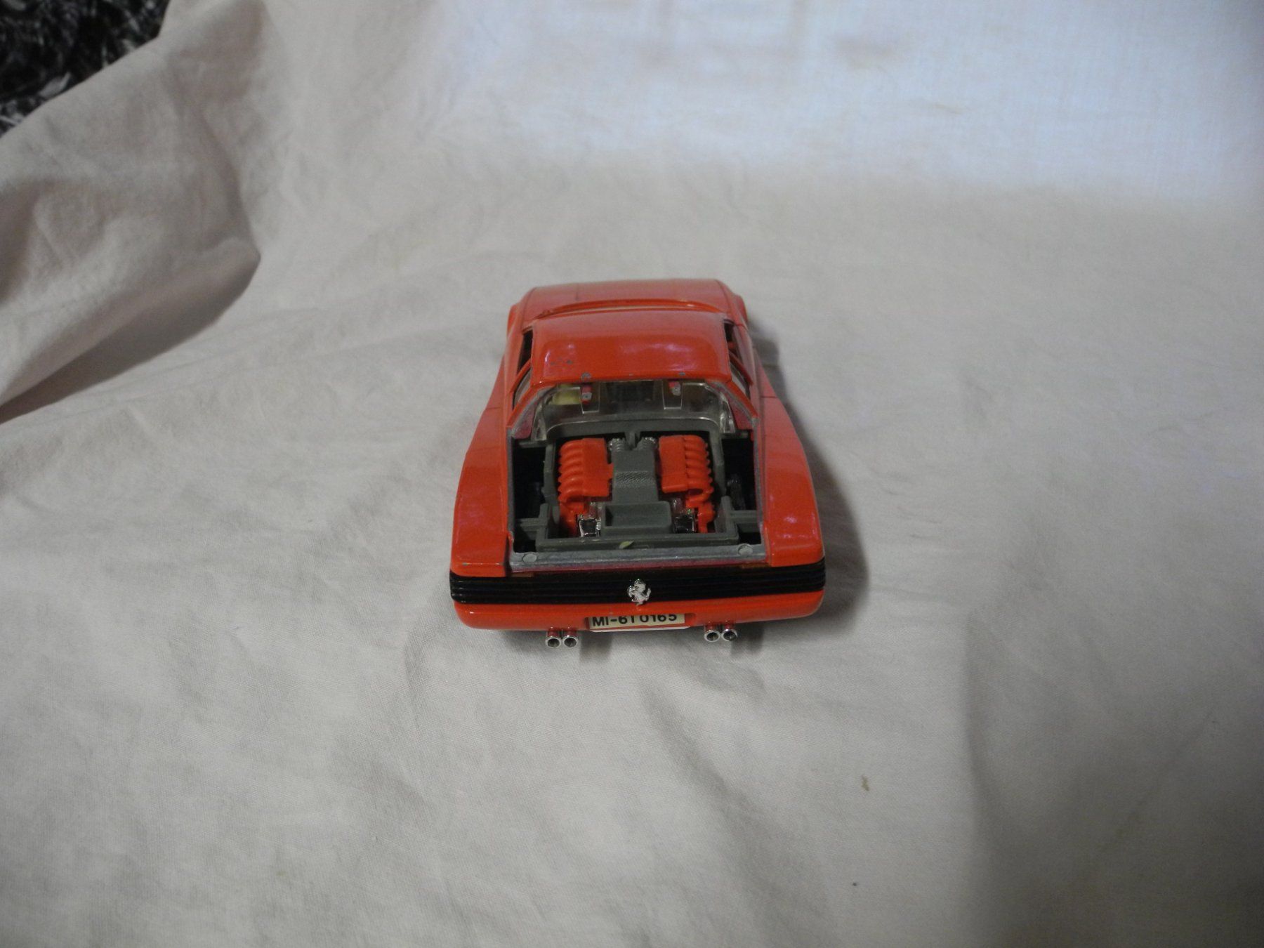 Bburago Modellini d'auto: BBURAGO  FERRARI  1:24  ERSATZTEILSPENDER – Difettoso da Gurtnellen venduto da Murmeli99 2