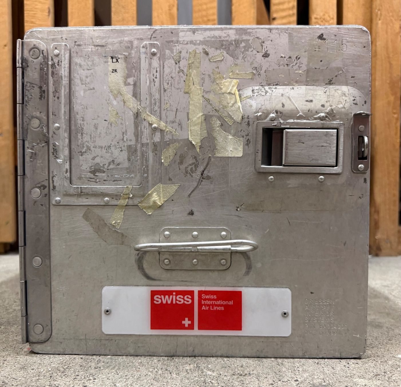 Conteneurs de construction: Swiss - Airline Galley Container – D'occasion à Ostermundigen par airline-trolley