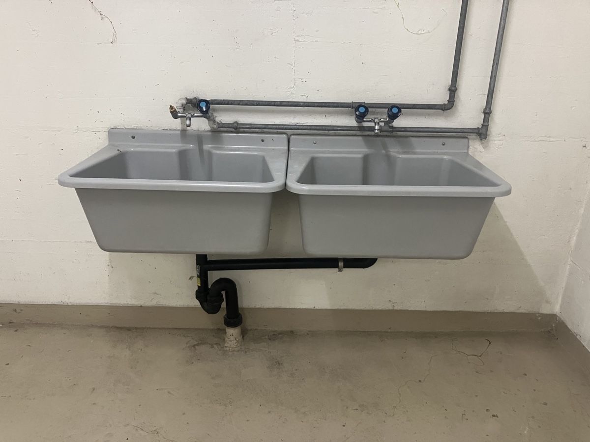 Lavabi & lavandini: Waschbecken – Usato da Oberglatt ZH venduto da albarpitsch