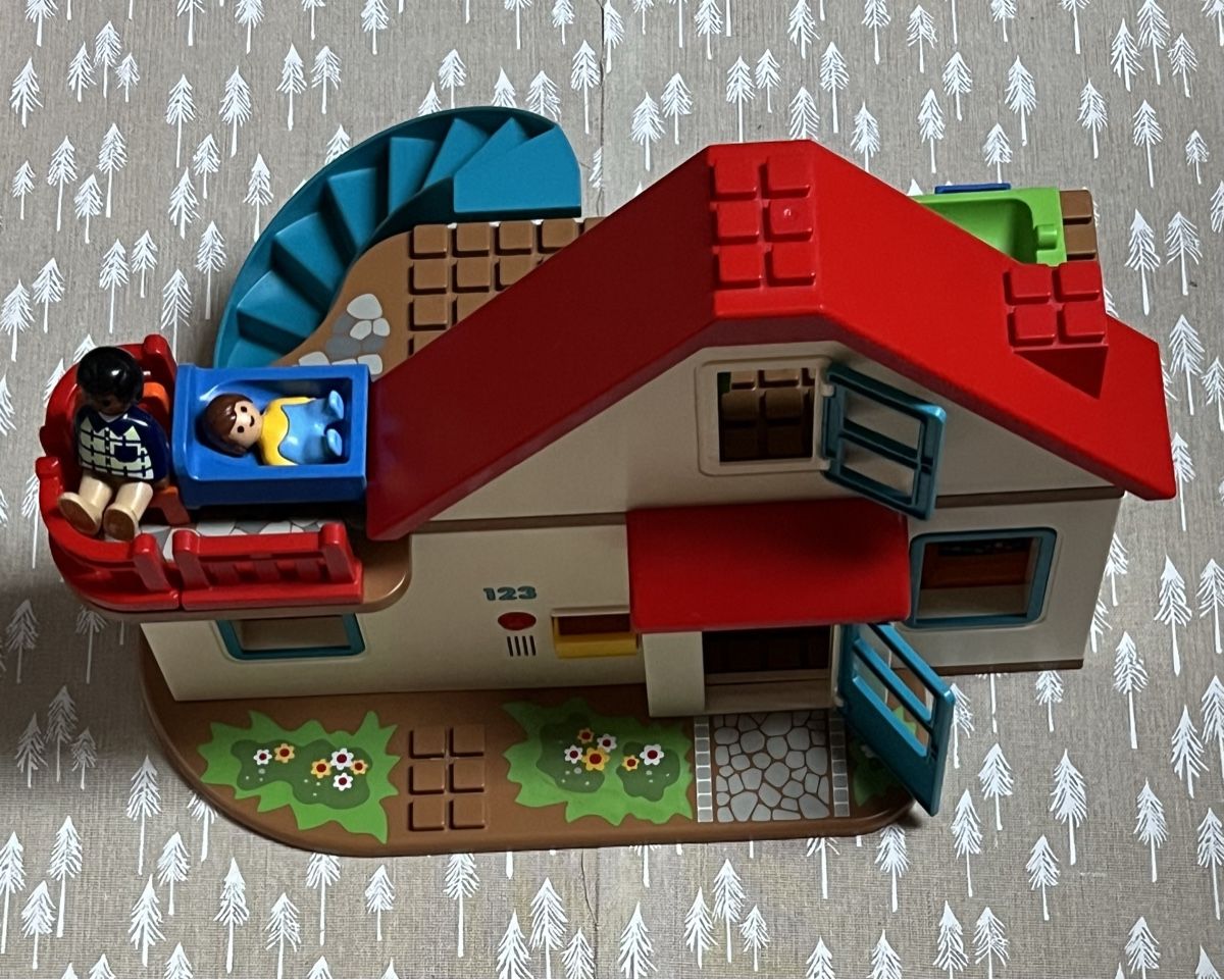 Playmobil Spielzeuge: Maison Playmobil 1.2.3 🏠 – Gebraucht aus La Tour-de-Peilz von Pansy02