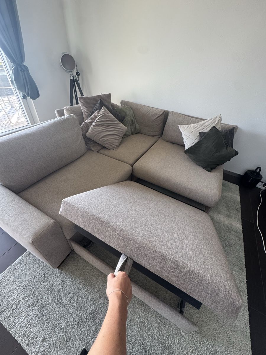 Divani: Ecksofa mit Schlaffunktion und Bettkasten – Usato da Brüttisellen venduto da luq_pwl9 3