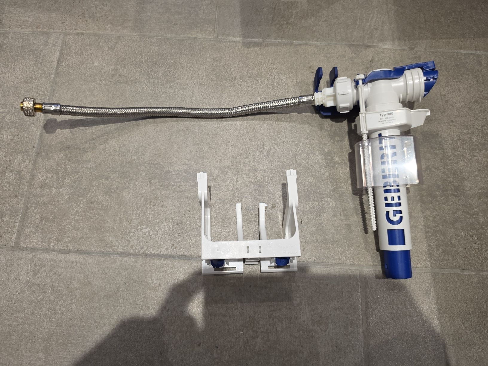 Geberit WC: Geberit Unifill Typ 380 – Nuovo (secondo la descrizione) da Balsthal venduto da Nemesis85