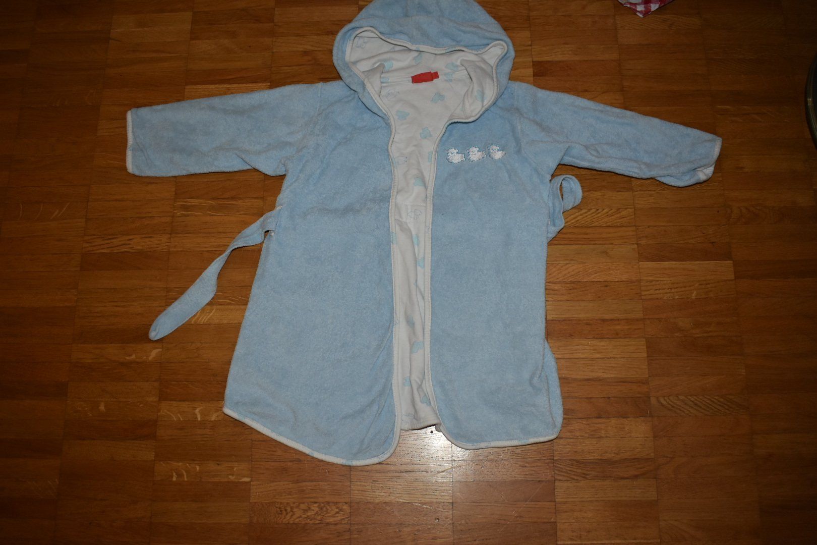 Accappatoi: robe de chambre enfant – Usato da Les bois venduto da Steph-tigrou