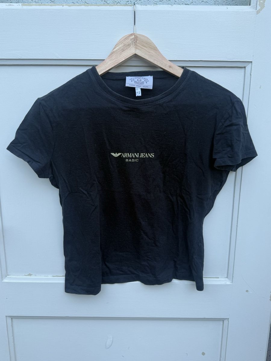 Armani T-shirt: T-Shirt Armani Jeans Basic S – Usato da Basel venduto da ele_j688
