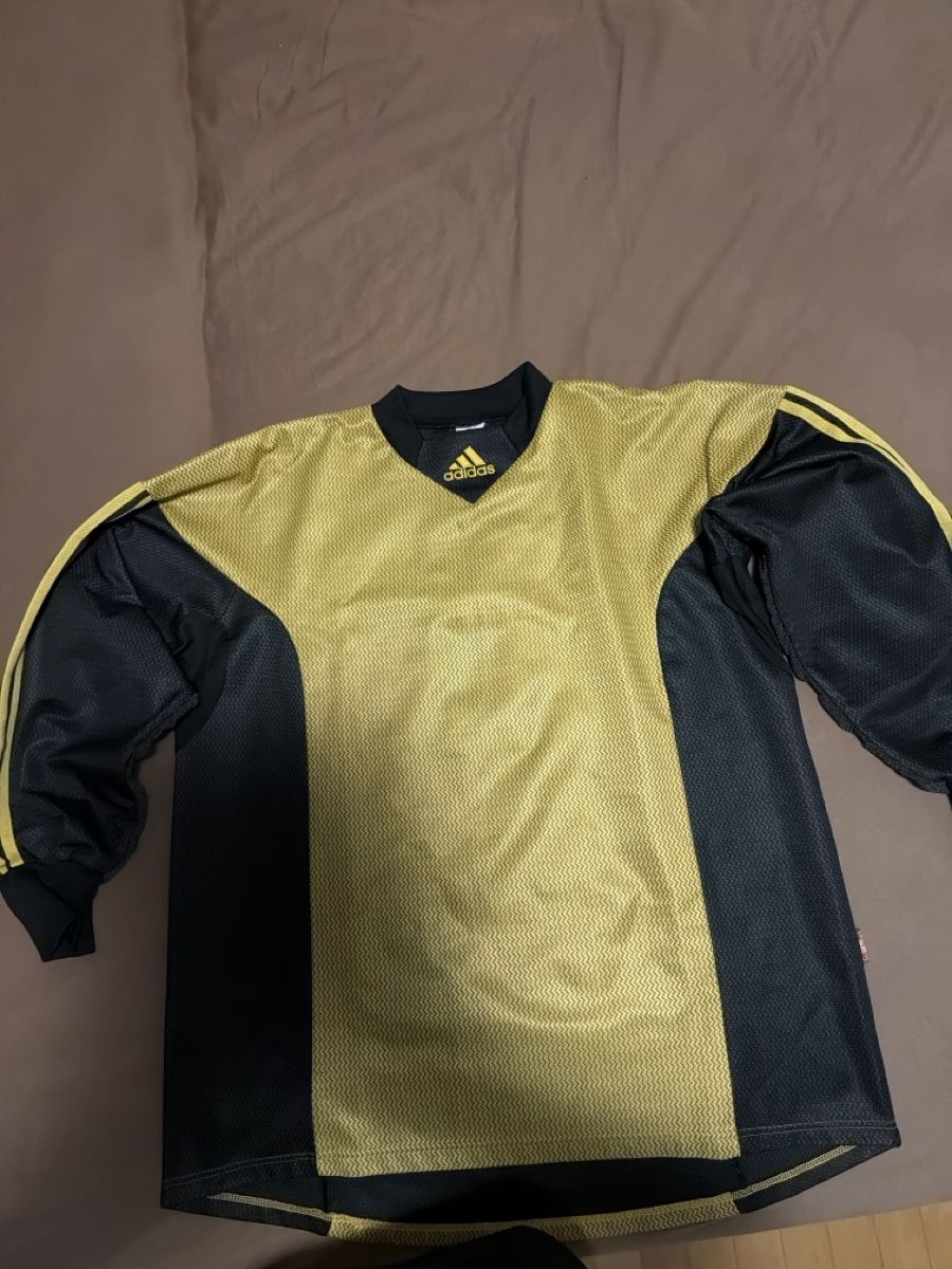 Adidas Pulls & Sweat-shirts: Adidas portiere  – D'occasion à Sementina par bru_vpp5