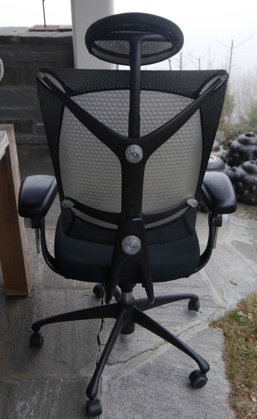 Vitra Sedie: Vitra Ypsilon (teildefekt), Stoff – Difettoso da Riein venduto da Trolleytroll 5
