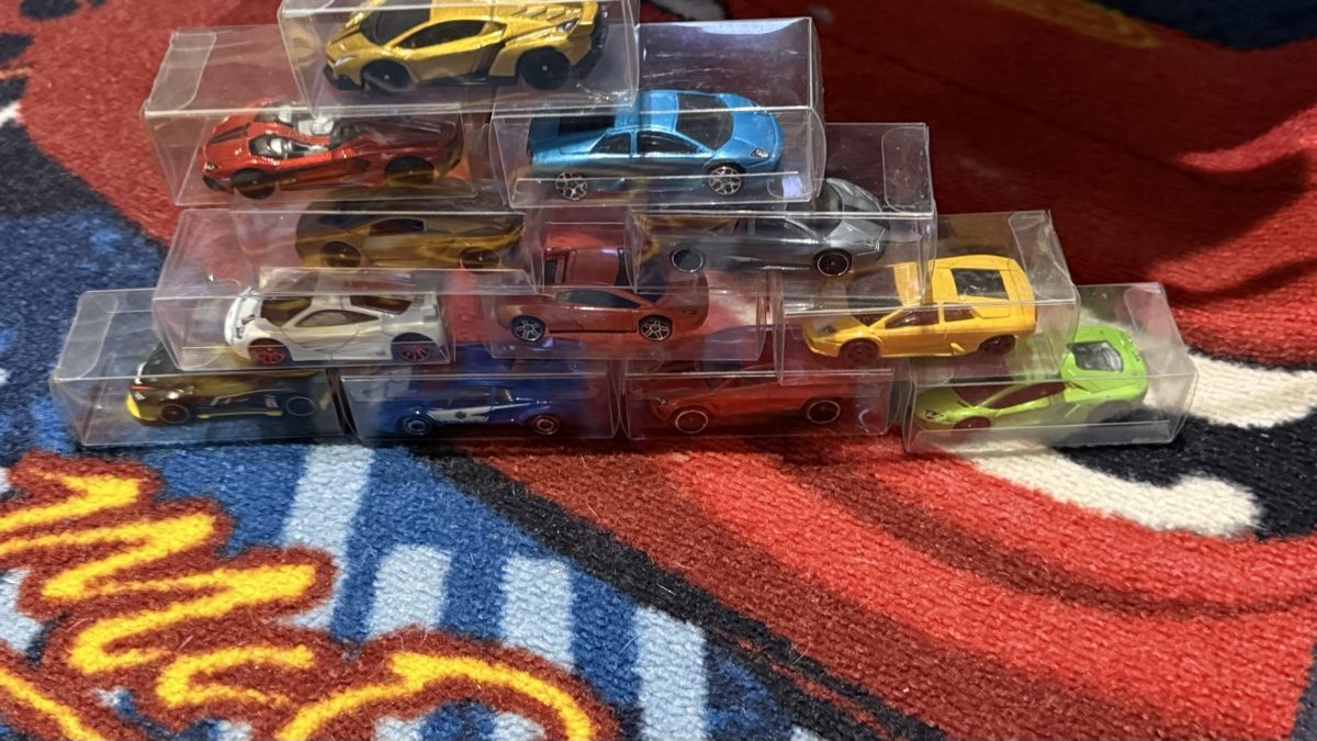 Hot Wheels Modellini d'auto: Lot de 12 lamborguini hot wheels – Usato da Villars-sur-Glâne venduto da Mitodc2 1