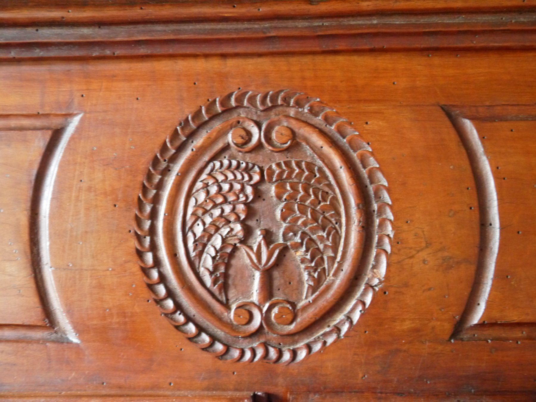 Armadi: Antiker Louis XV Schrank – Usato da Marnand venduto da MrBozzol 4