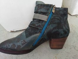 Neuw. Stiefeletten Gr.40 Neupr. 130.- LAURA VITA