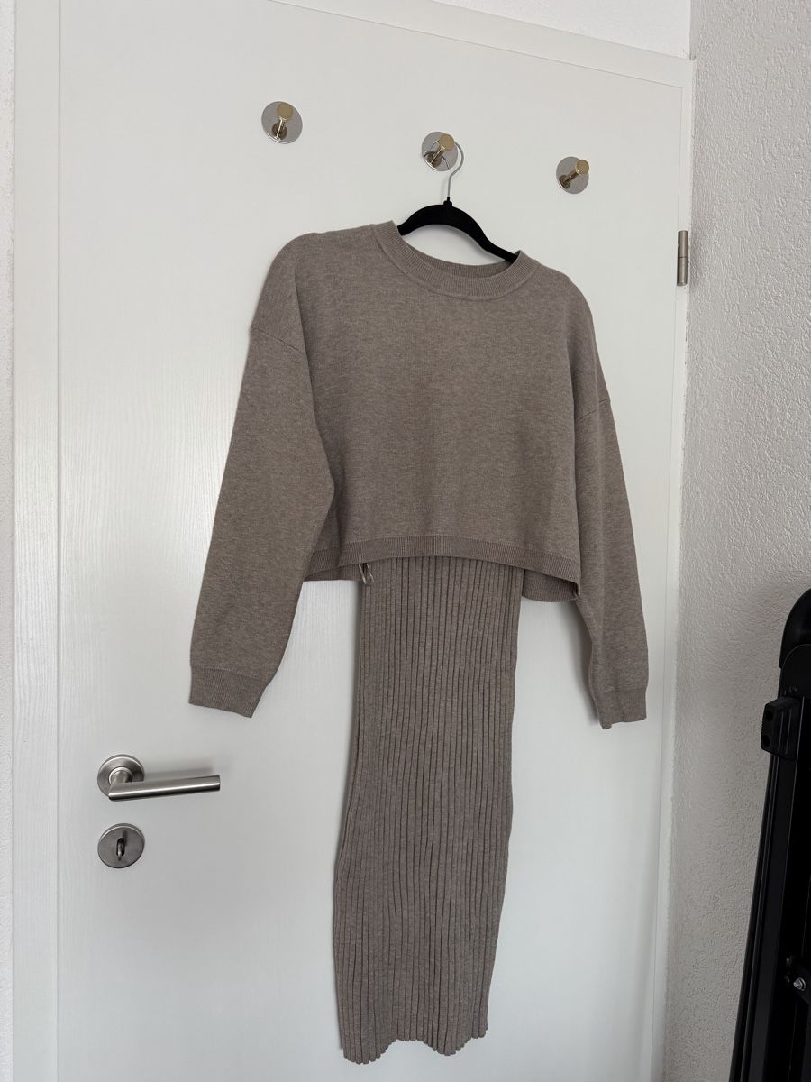 Kleider: Chicoree Kleid M – Neu (gemäss Beschreibung) aus Münchenwiler von AM3280