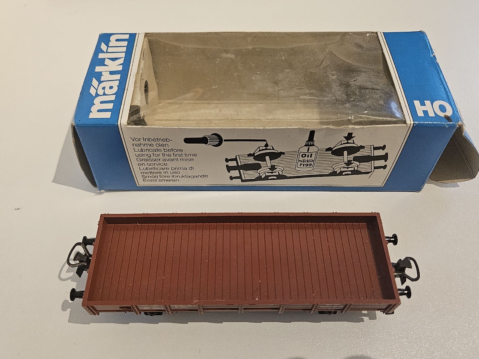 Märklin Modellini di ferrovie: Märklin HO Flachwagen mit Originalverpackung – Usato da Jonen venduto da Airspeed