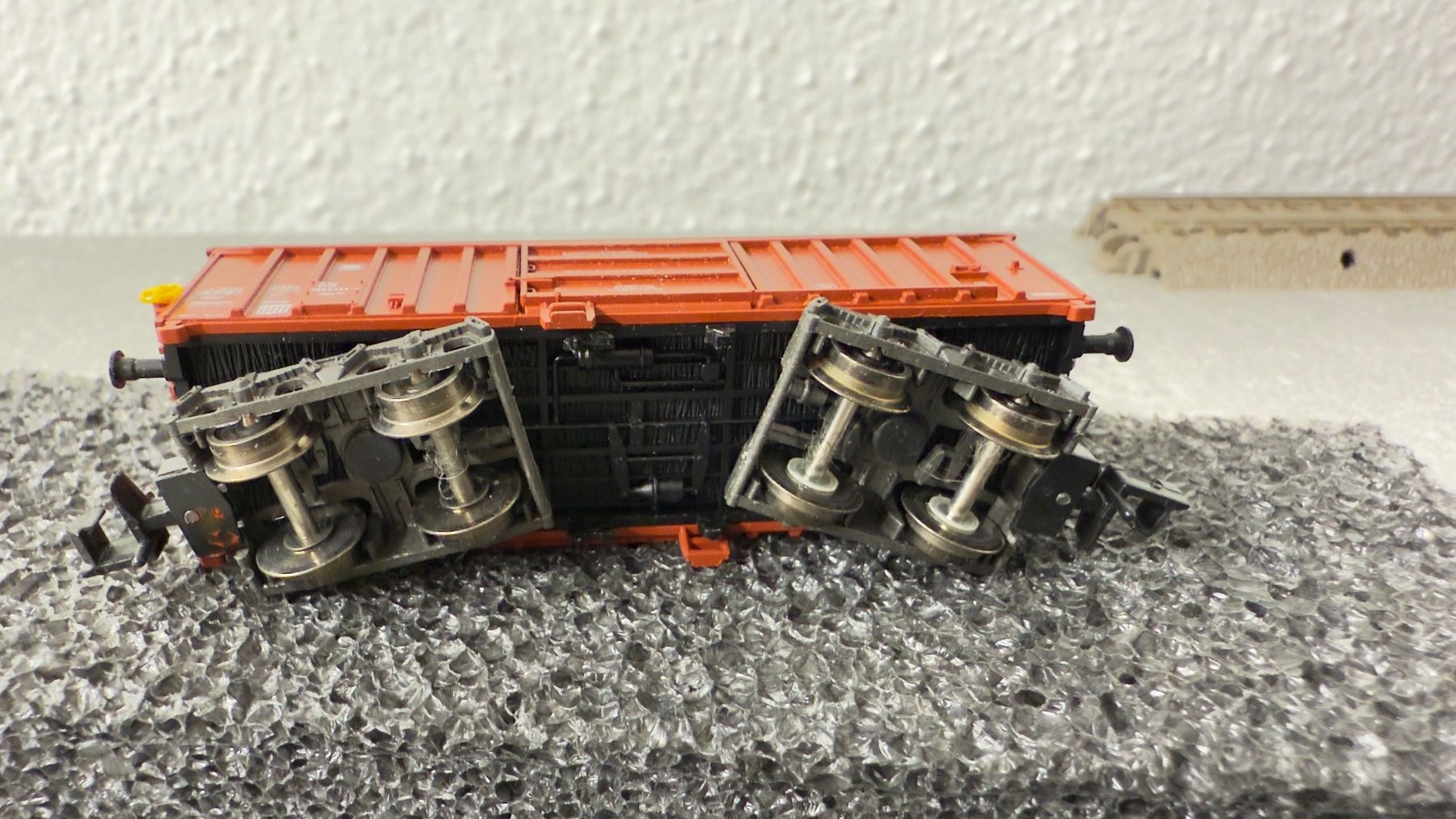 Fleischmann Modellini di ferrovie: Fleischmann Güterwagen Spur N in OVP – Usato da Schlieren venduto da rat_lq6b 7