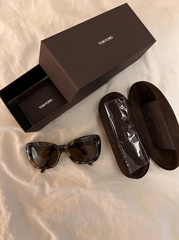 Occhiali & Lenti: Tom Ford Lady Sunglasses  – Usato da Bern venduto da umu_89x2 1