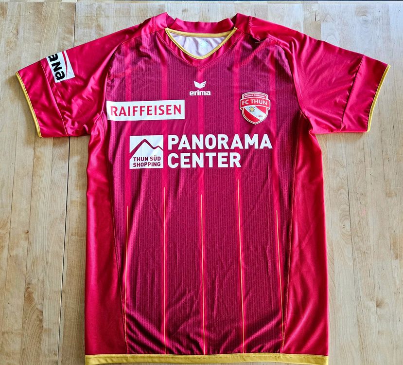 Maillot De Foot FC Thoune Domicile 2011/12 - Taille L - Signé Par L'équipe (sans COA)