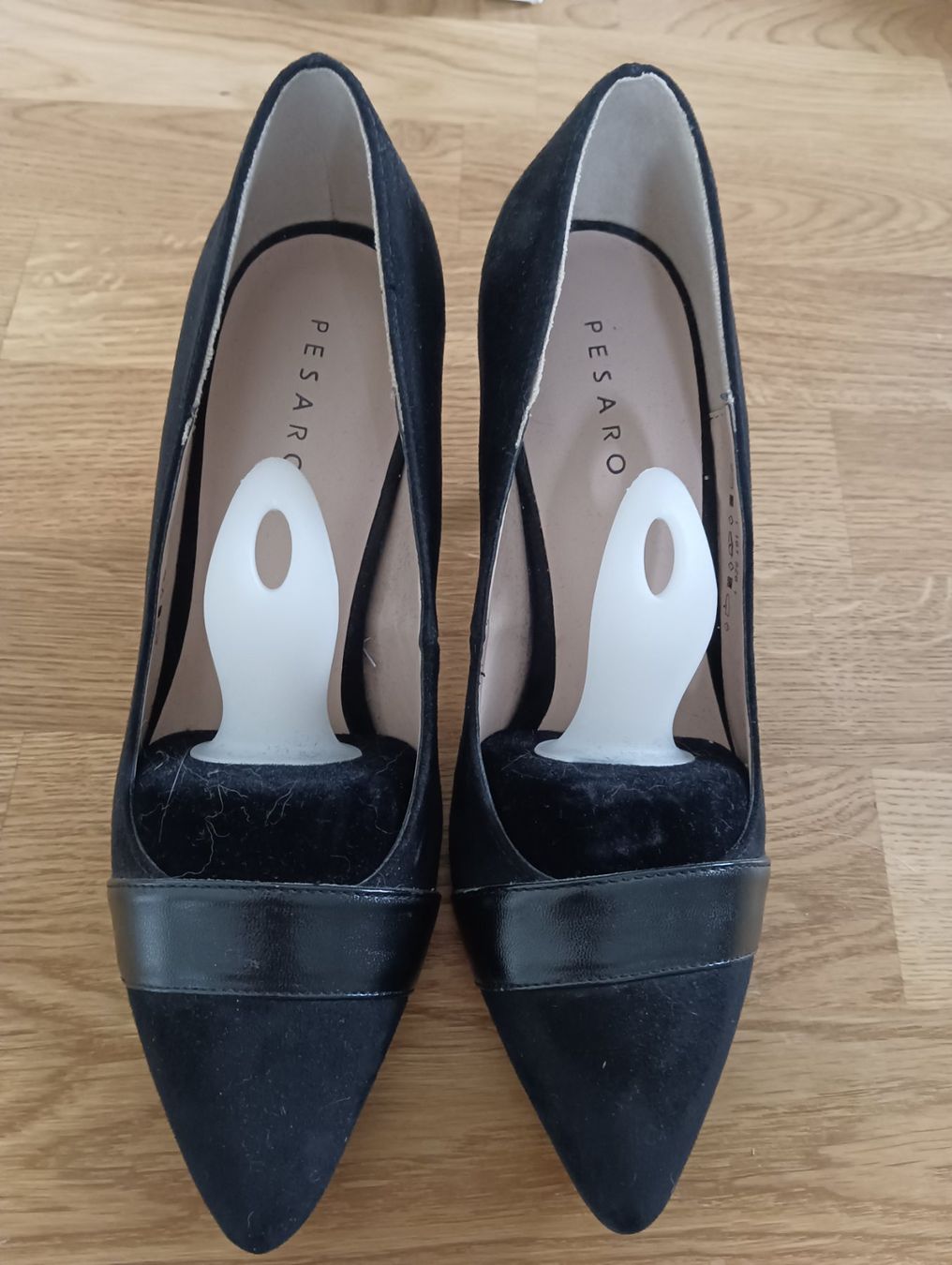 Damenschuhe: Schwarze Pumps Pesaro mit Absatz Gr. 37 – Gebraucht aus Schöfflisdorf von kin_2dp9