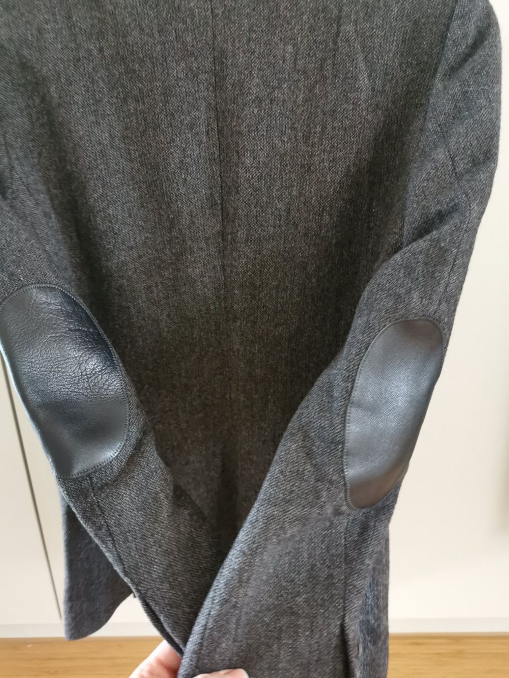 Completi & Tailleur: 3 Damenblazer, 2 Zara, 1 Massimo Dutti – Usato da Niedergösgen venduto da lil_s6k8 5