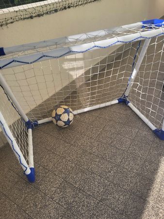 Ballon de foot Real Madrid, taille 5, est un but de foot