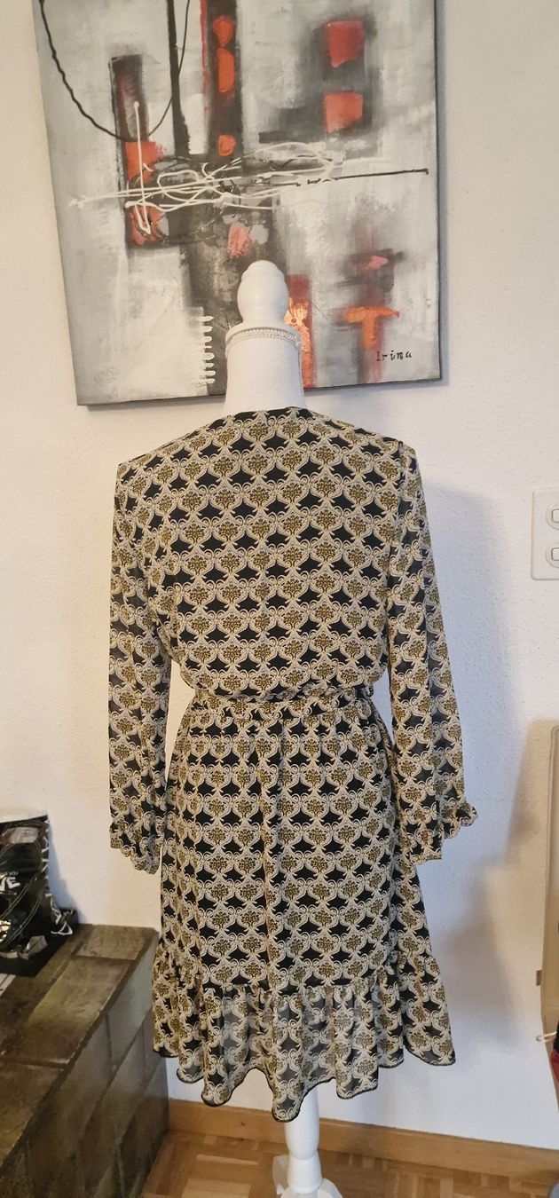 Kleider: Archie Love Kleid, Grösse 36 – Gebraucht aus St. Gallen von mania03 2