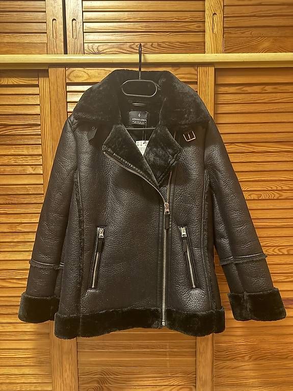 Giacche: Veste Stradivarius taille XS – Usato da La Praz venduto da micatoune