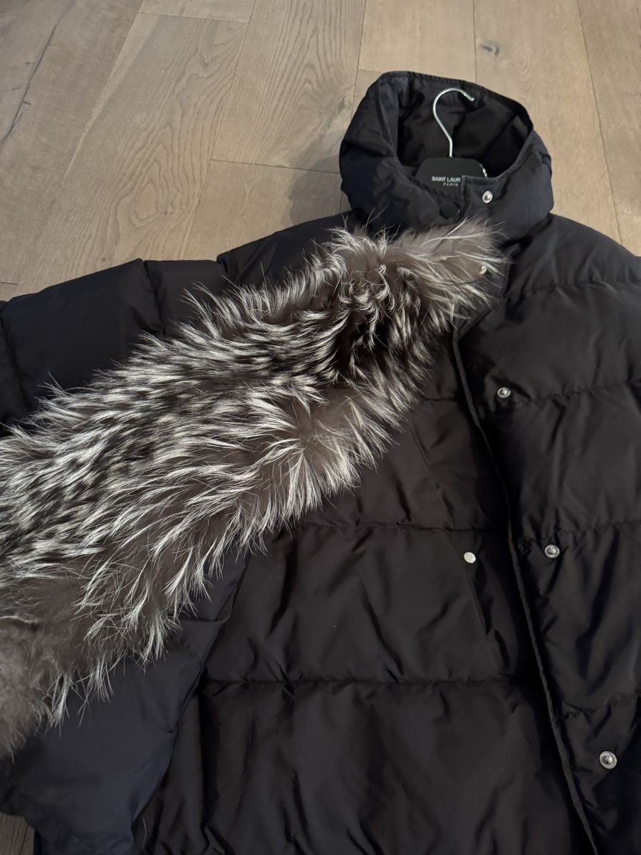 Prada Giacche: Prada Daune Jacke aus re-nylon – Usato da Wädenswil venduto da Climena 2