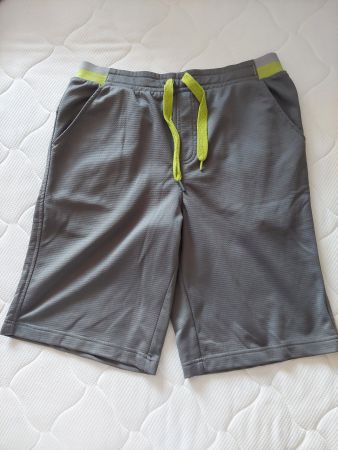Kurze Shorts