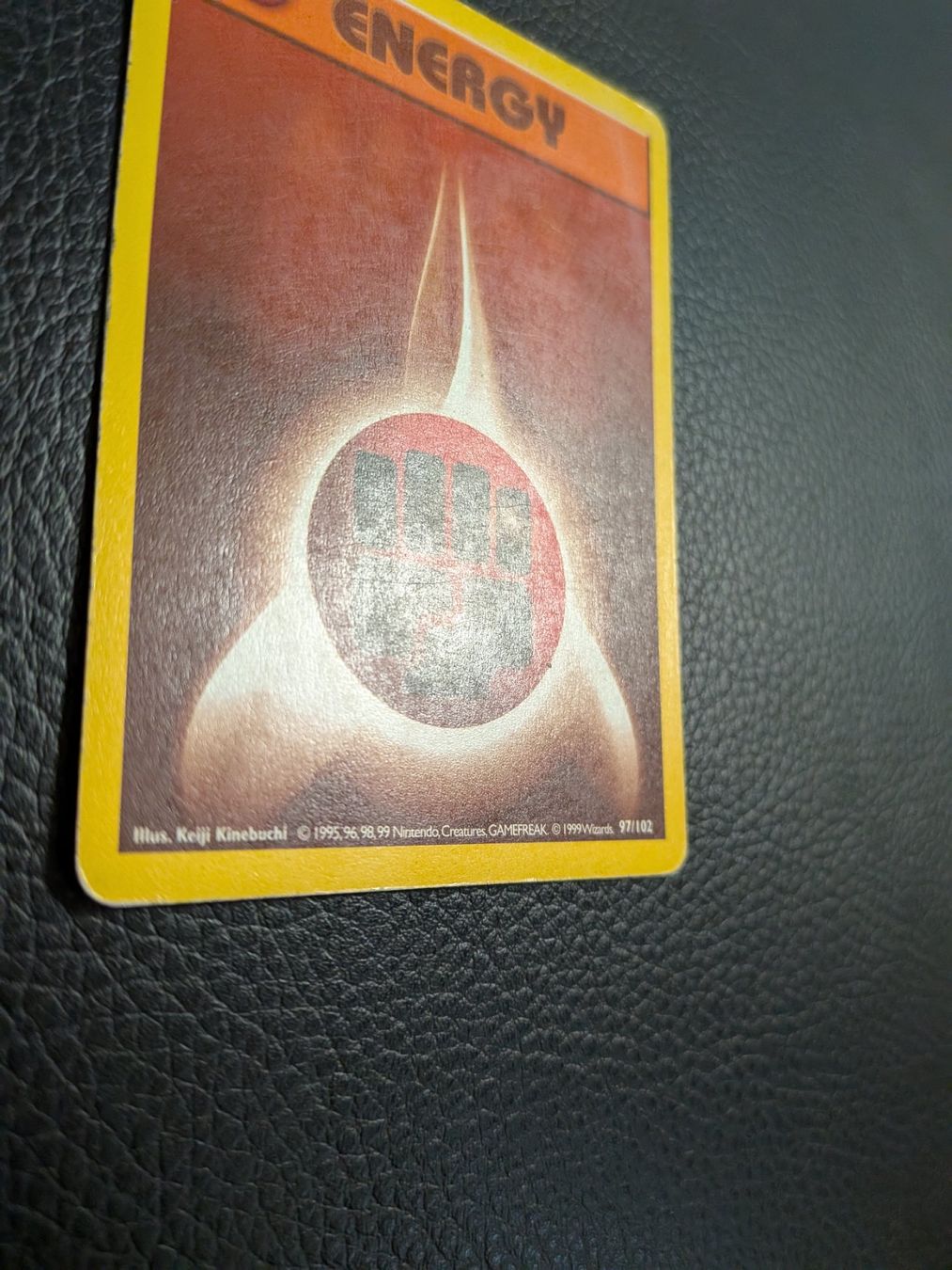 Pokémon Carte collezionabili: 1999 Base Set Shadowless Fighting Energy 97/102 ab 1 – Usato da Paradiso venduto da Pkmn10 1