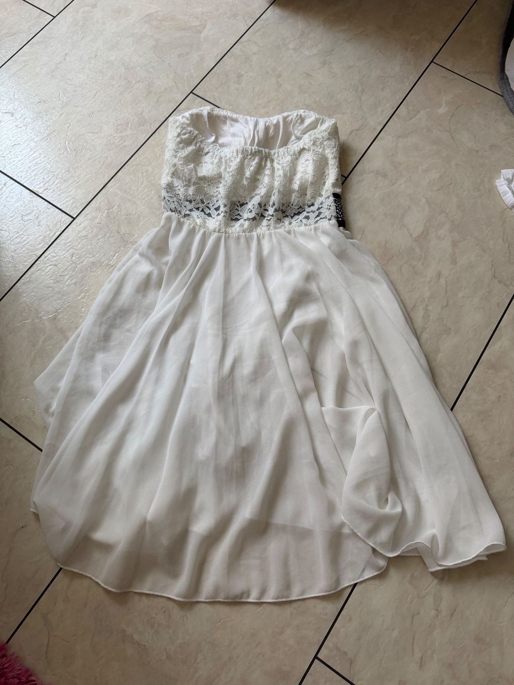 Vestiti: weisses Ballkleid – Nuovo (secondo la descrizione) da Uetikon am See venduto da m1384 1