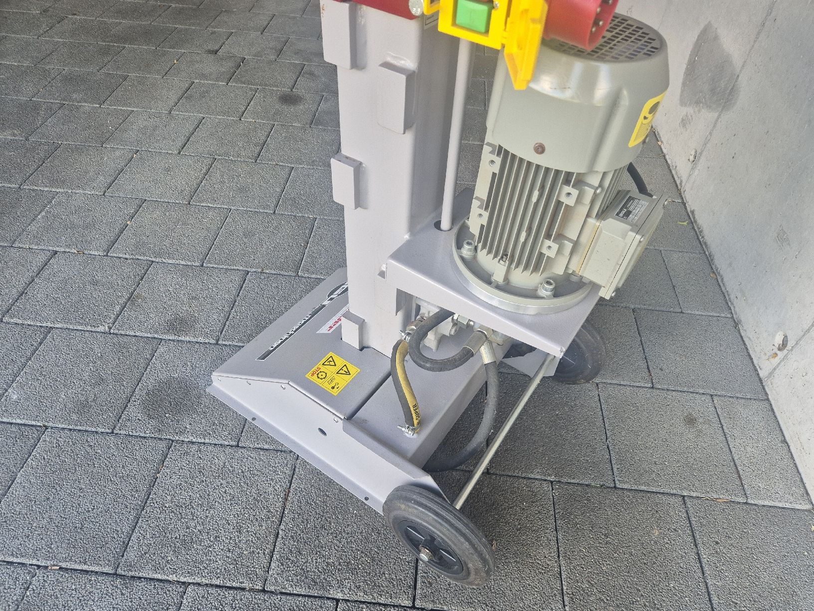 Tutte le macchine: Holzspalter BGU HS 71 400V – Usato da Hitzkirch venduto da VintageForst 5