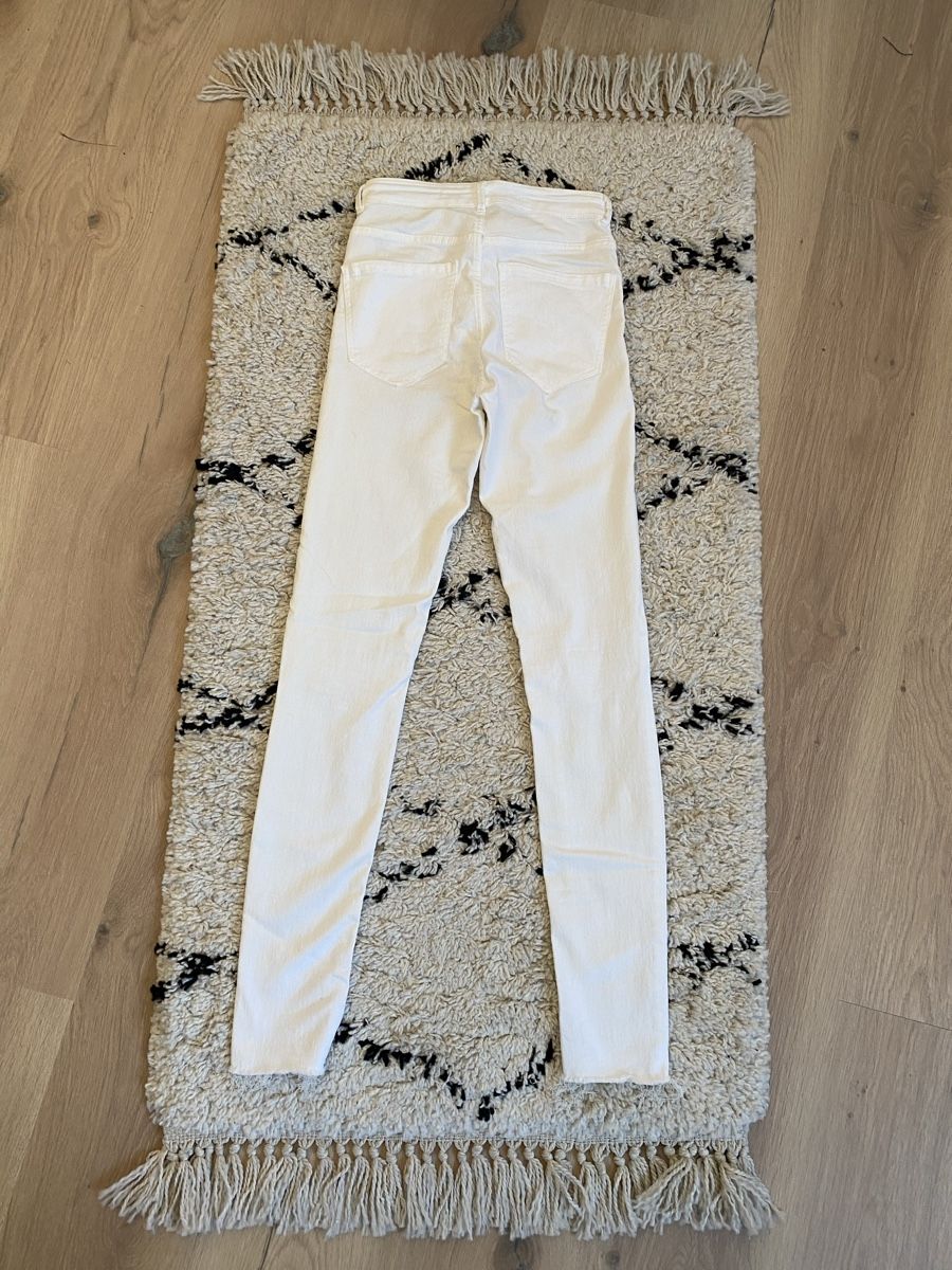 Zara Jeans: ZARA Jeans Stretch weiss – Usato da Buchs ZH venduto da crazyhandbaggirl123 2