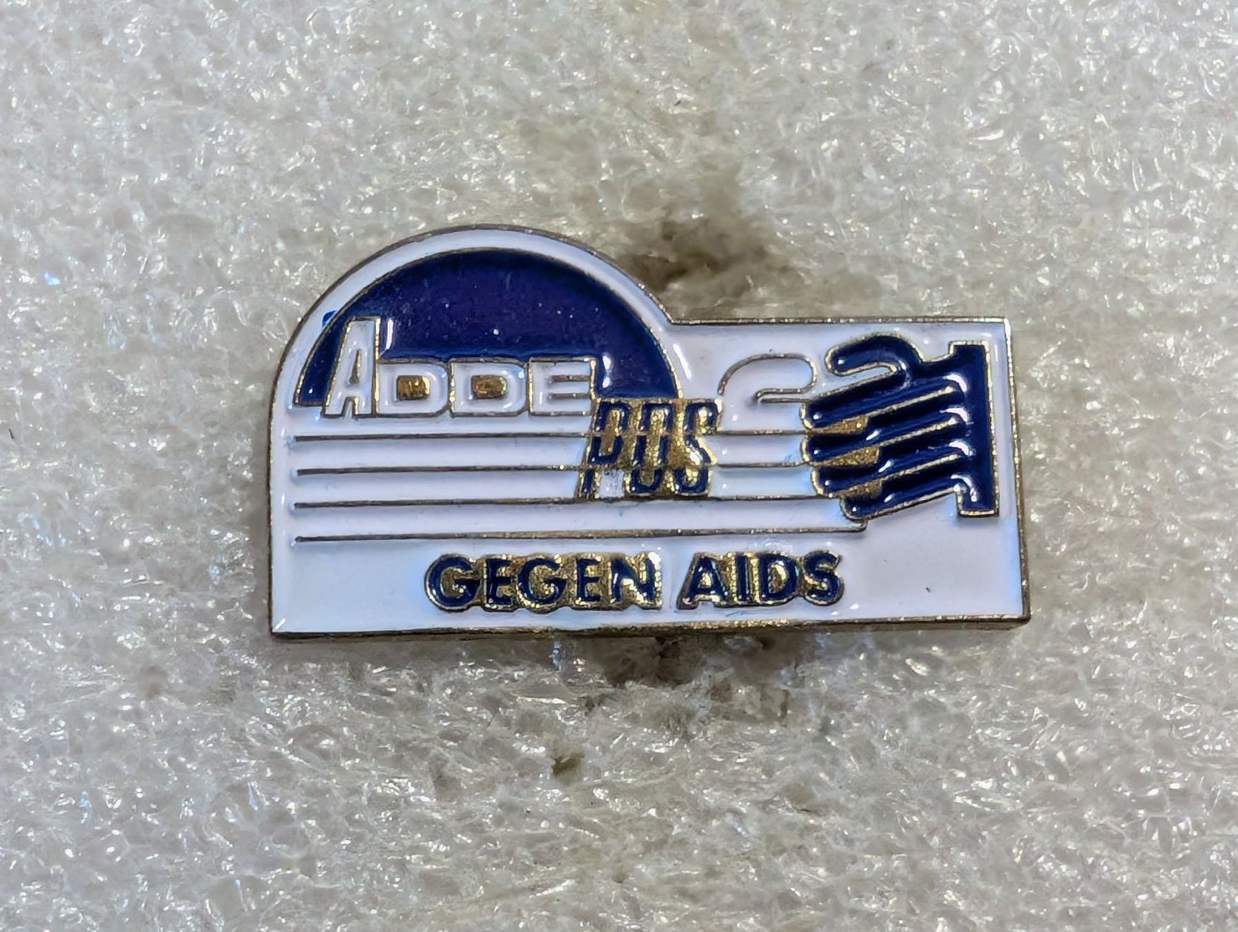 Placchette & Badge: Ansteckpin 175: Adde Pos gegen Aids – Usato da Oppligen venduto da Pin-Fall-Shop
