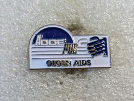 Ansteckpin 175: Adde Pos gegen Aids