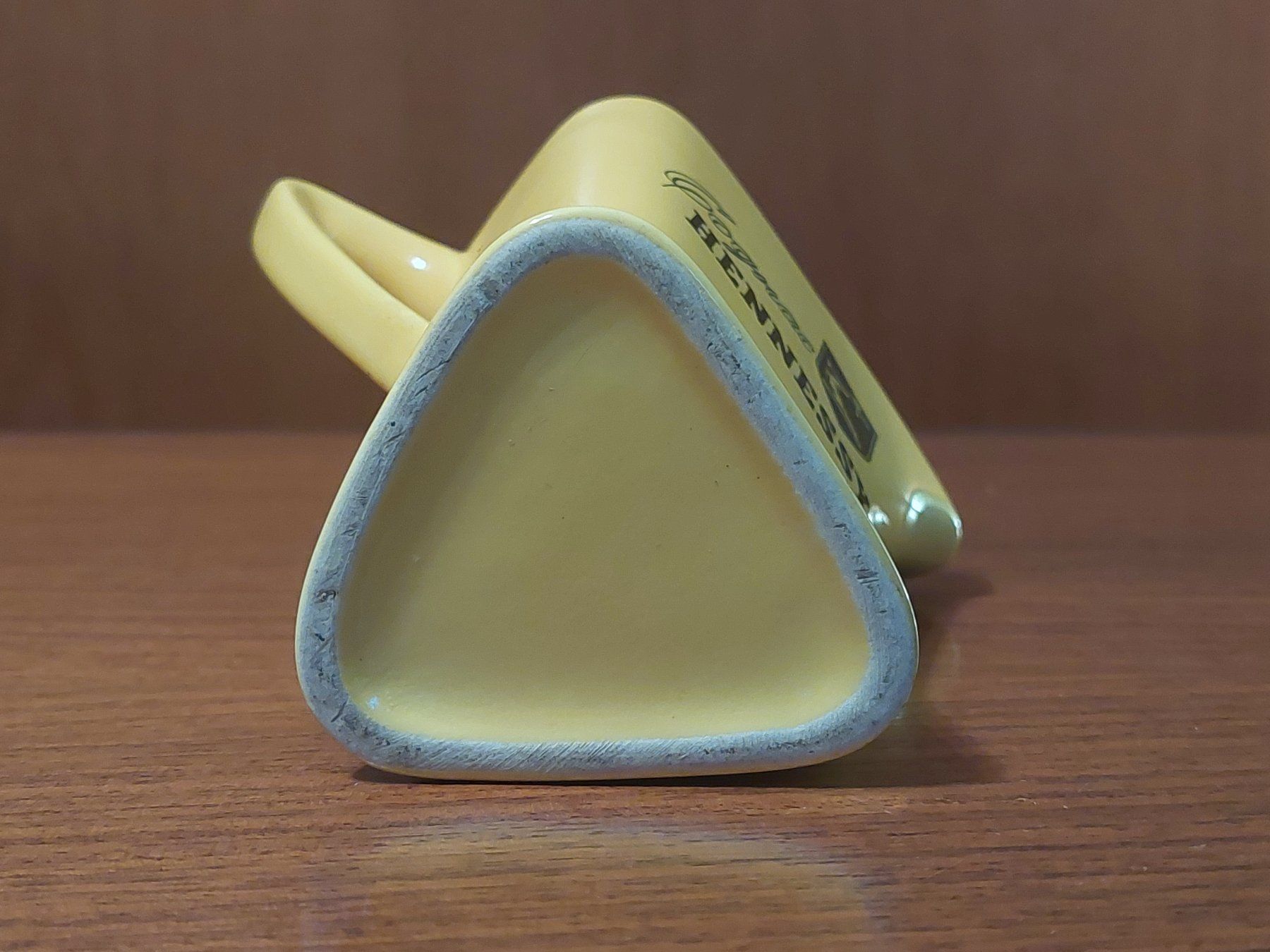 Caraffe: Petite carafe Cognac Hennessy jaune – Usato da Lengnau BE venduto da Madame-Minouche 5