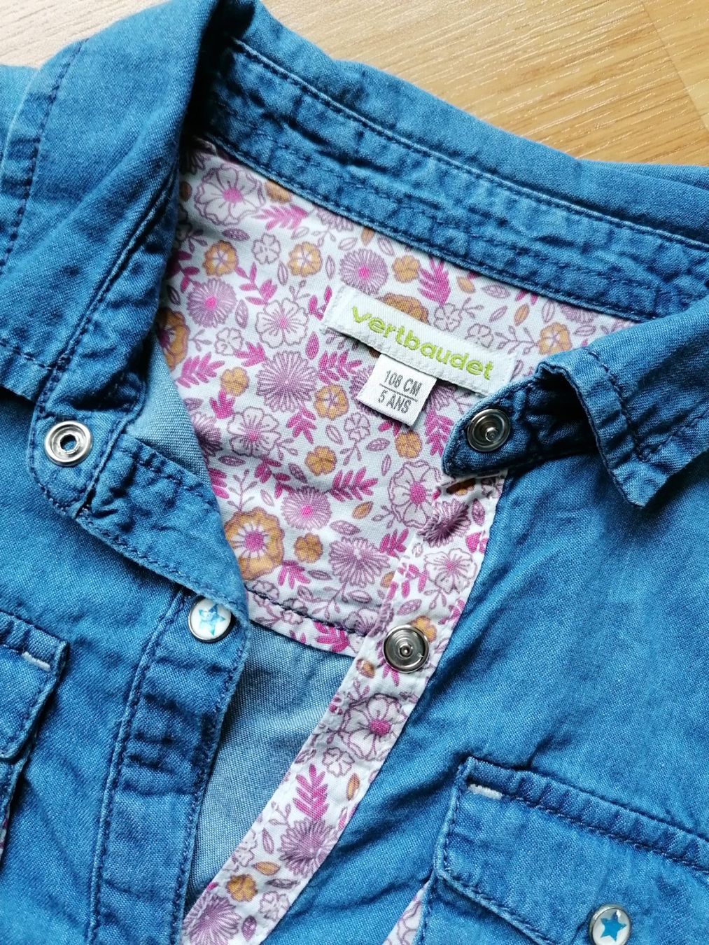 Camicette, T-shirt & Top: Jeans Bluse Gr. 108 – Usato da Büttikon AG venduto da Amineah 1