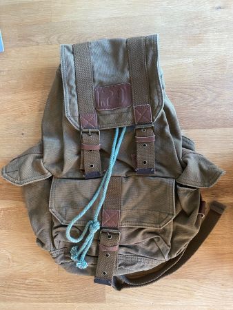Sac à dos toile kaki logo FEB29 - comme neuf