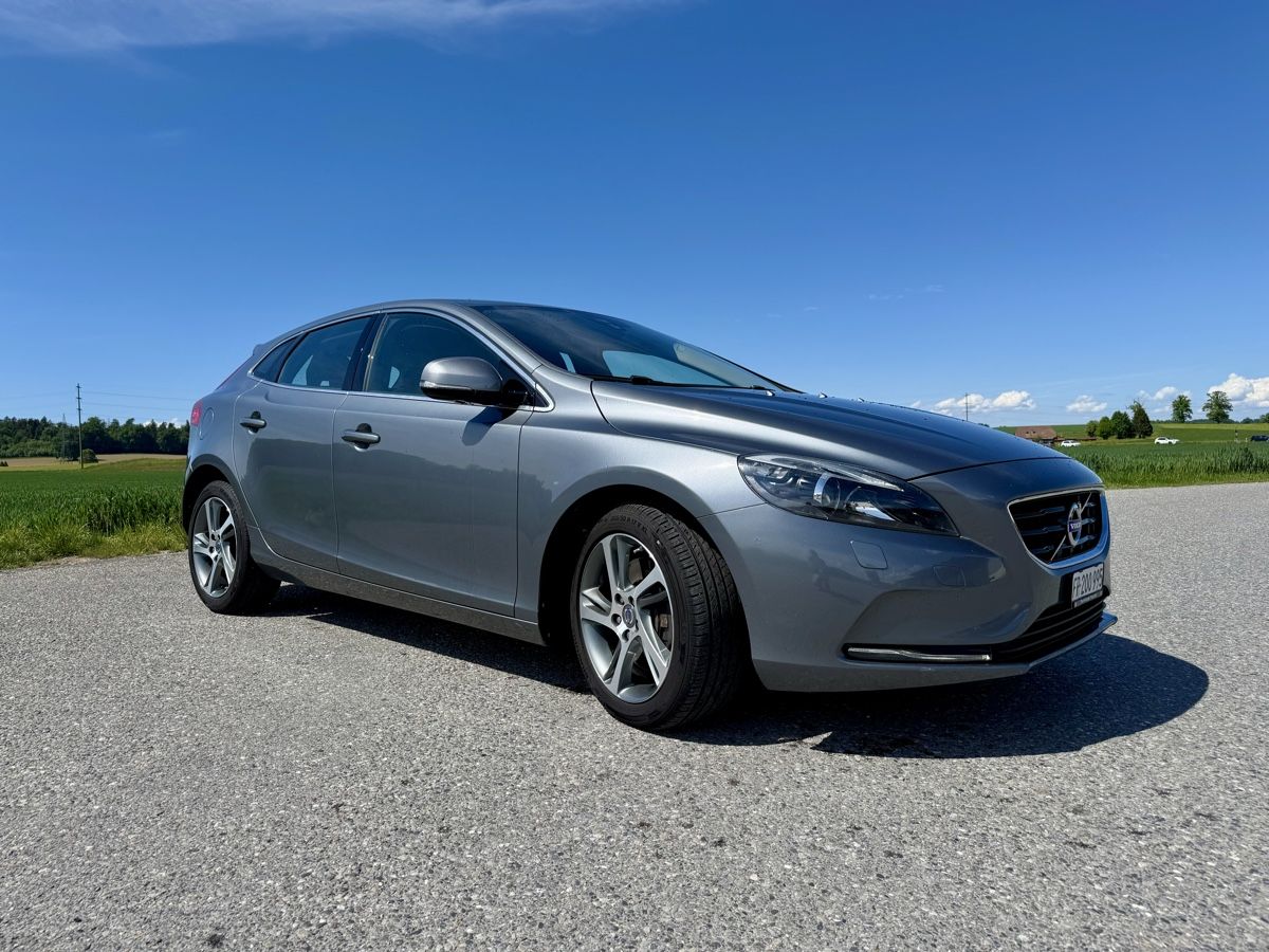 Volvo Autos: Volvo V40 D3 – Gebraucht aus Bösingen von patrick.r.k 1