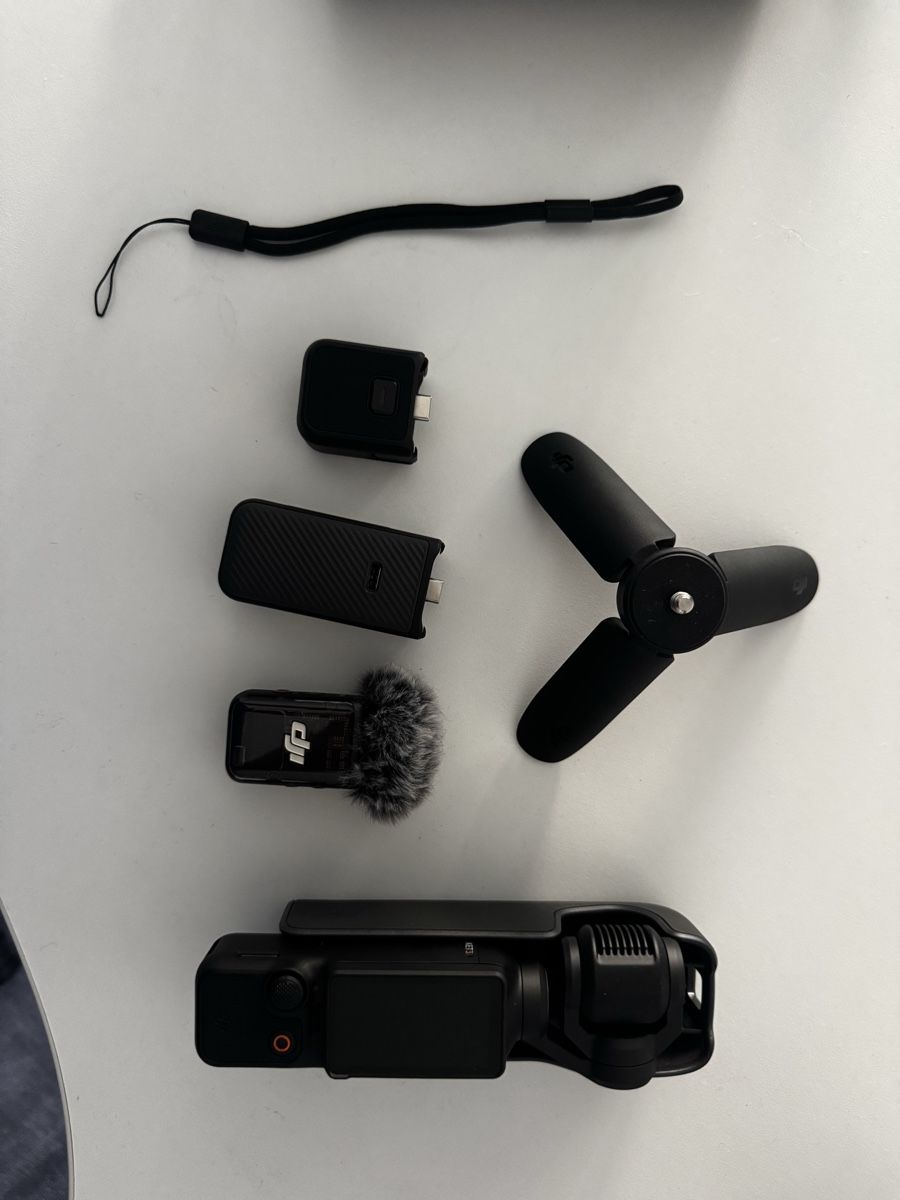 DJI Videocamere: DJI Osmo Pocket 3 Creator Combo accessori custodia – Usato da Cugnasco venduto da Vuencx1