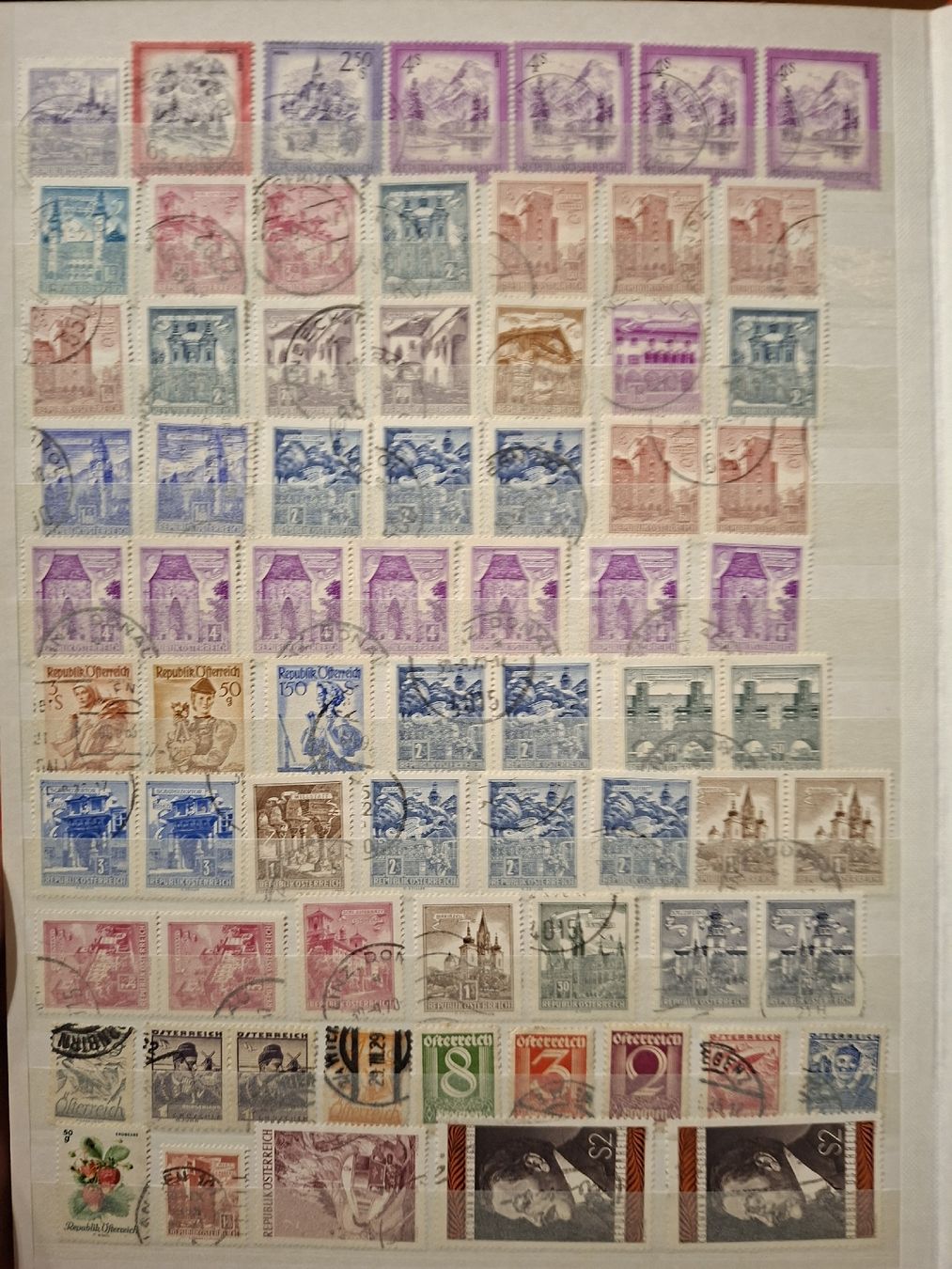 Tutti i francobolli: Briefmarkensammlung Österreich – Usato da Balgach venduto da SIMEON27 2