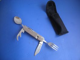 Taschenmesser mit viel Funktionen für Wandern + Camping