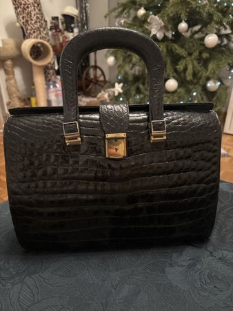 Elegante Vintage Pirani Handtasche, mit kleine Gebrauchsspur